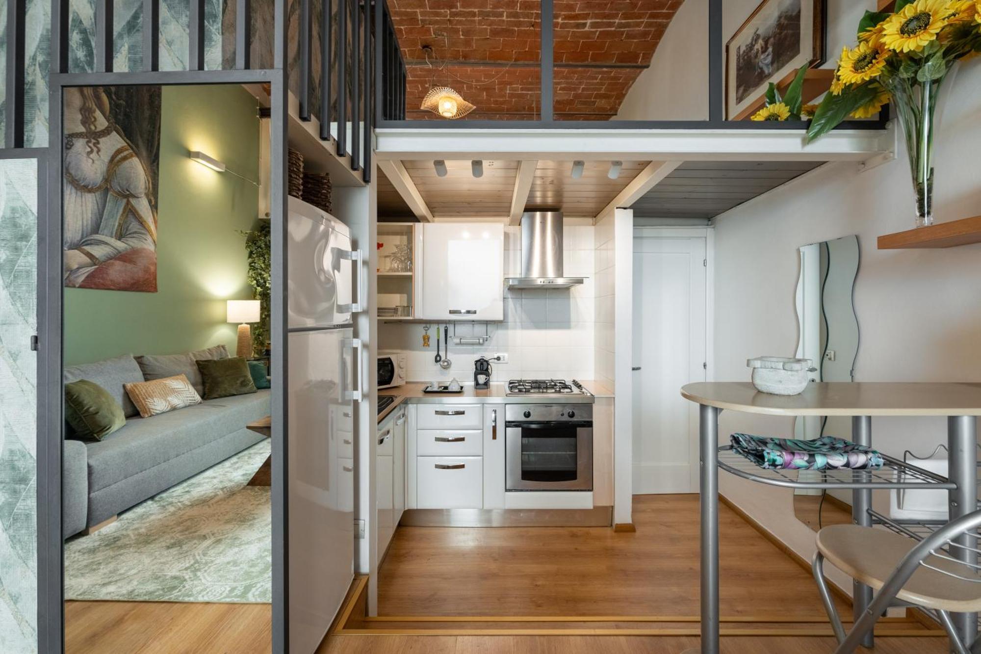Via Cimabue 8B - Florence Charming Apartments - Metropolitan Loft In Florence - 20 Minute Walk To City Center - Excellent Base For Exploring - Less Than 5 Minute Walk To The Supermarket - Amazing Bakery On The Corner Экстерьер фото