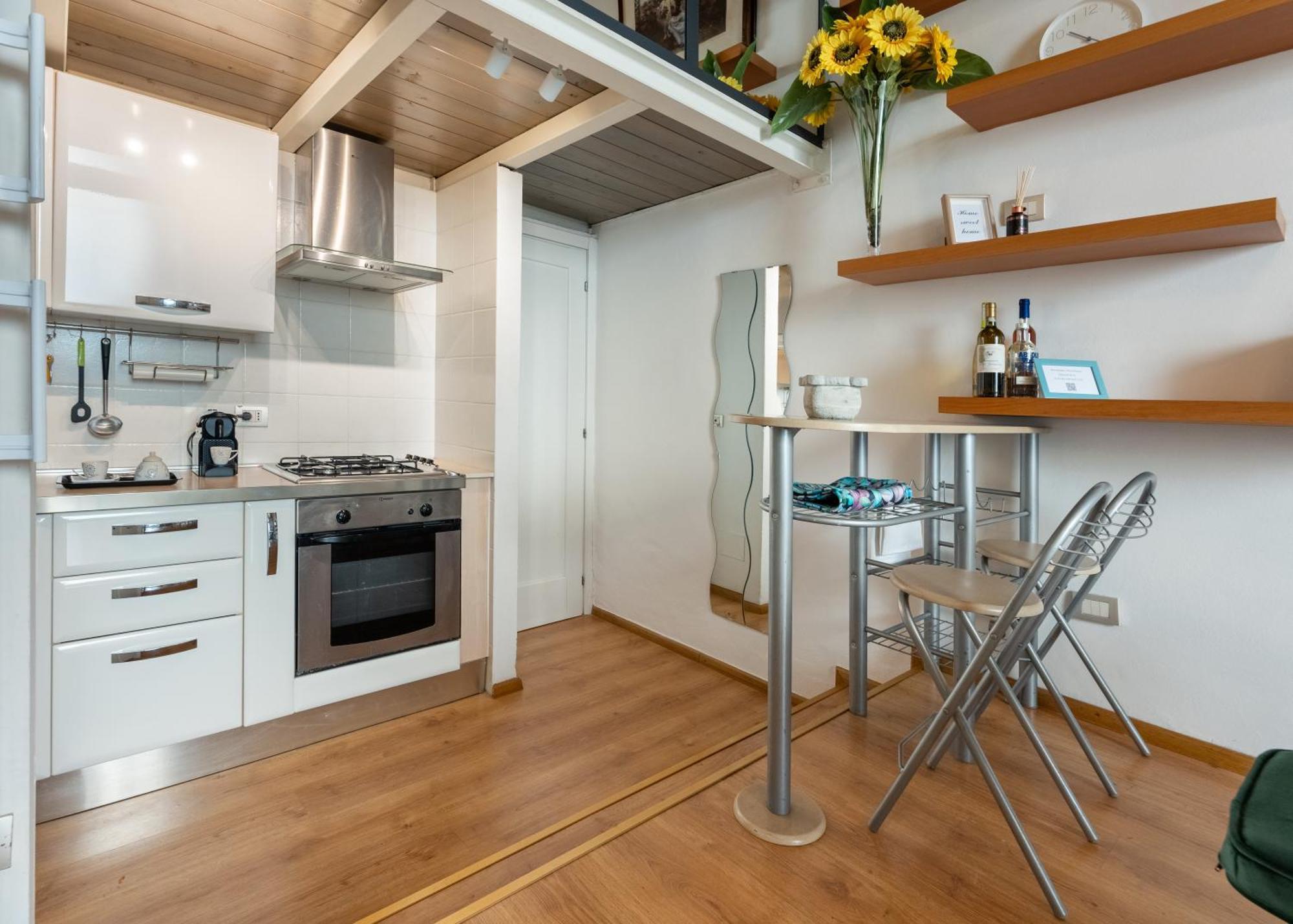 Via Cimabue 8B - Florence Charming Apartments - Metropolitan Loft In Florence - 20 Minute Walk To City Center - Excellent Base For Exploring - Less Than 5 Minute Walk To The Supermarket - Amazing Bakery On The Corner Экстерьер фото